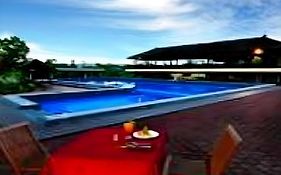 Wonua Monapa Hotel Resort